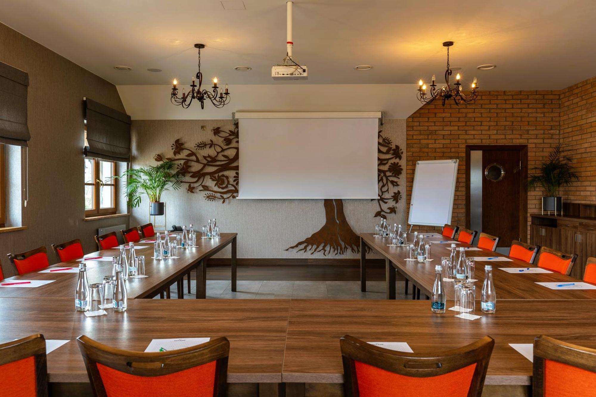 Zlota Jesien Restauracja I Noclegi Nad Jeziorem Kartuzy Exteriér fotografie